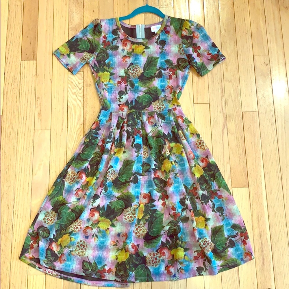 Lularoe Amelia